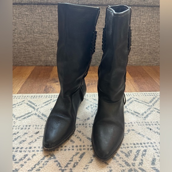 Women’s Vintage Black Leather Boots - Picture 7 of 9